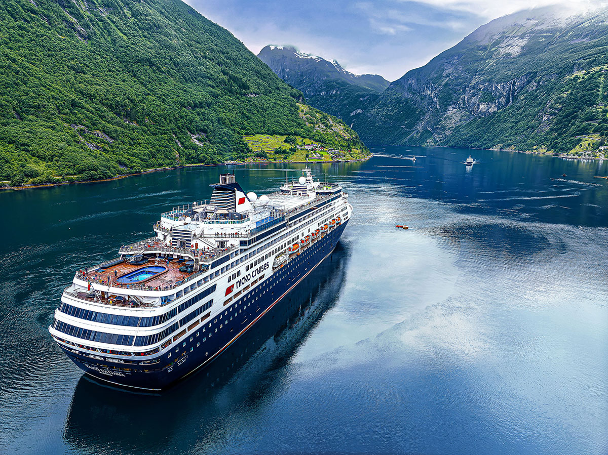 Norwegens Westen im Detail - Svolvær | Wandervogel Kurreisen