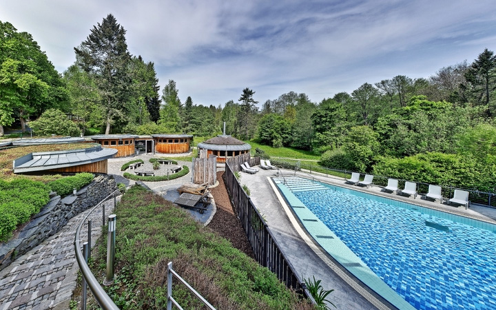 Santé Royale Resort Bad Brambachpoolaußenanlge