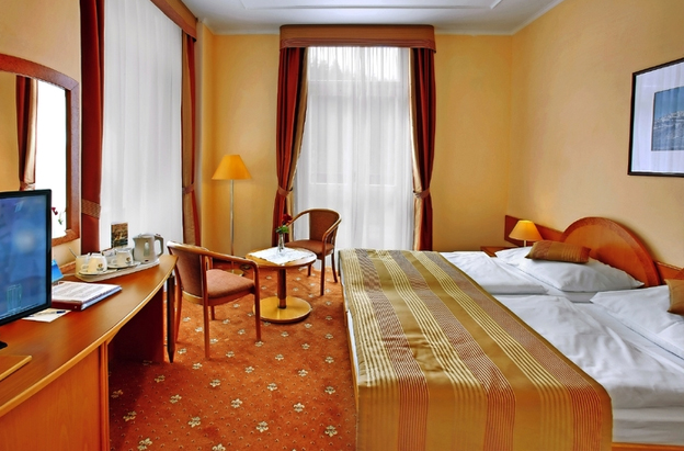 4****+ Ensana Health Spa Resort Hvĕzda - Haus Imperial - Neapol